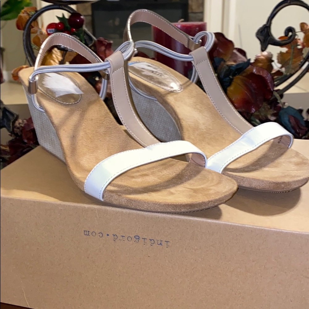 Style & Co Nude and White Wedge Sandal Size 10